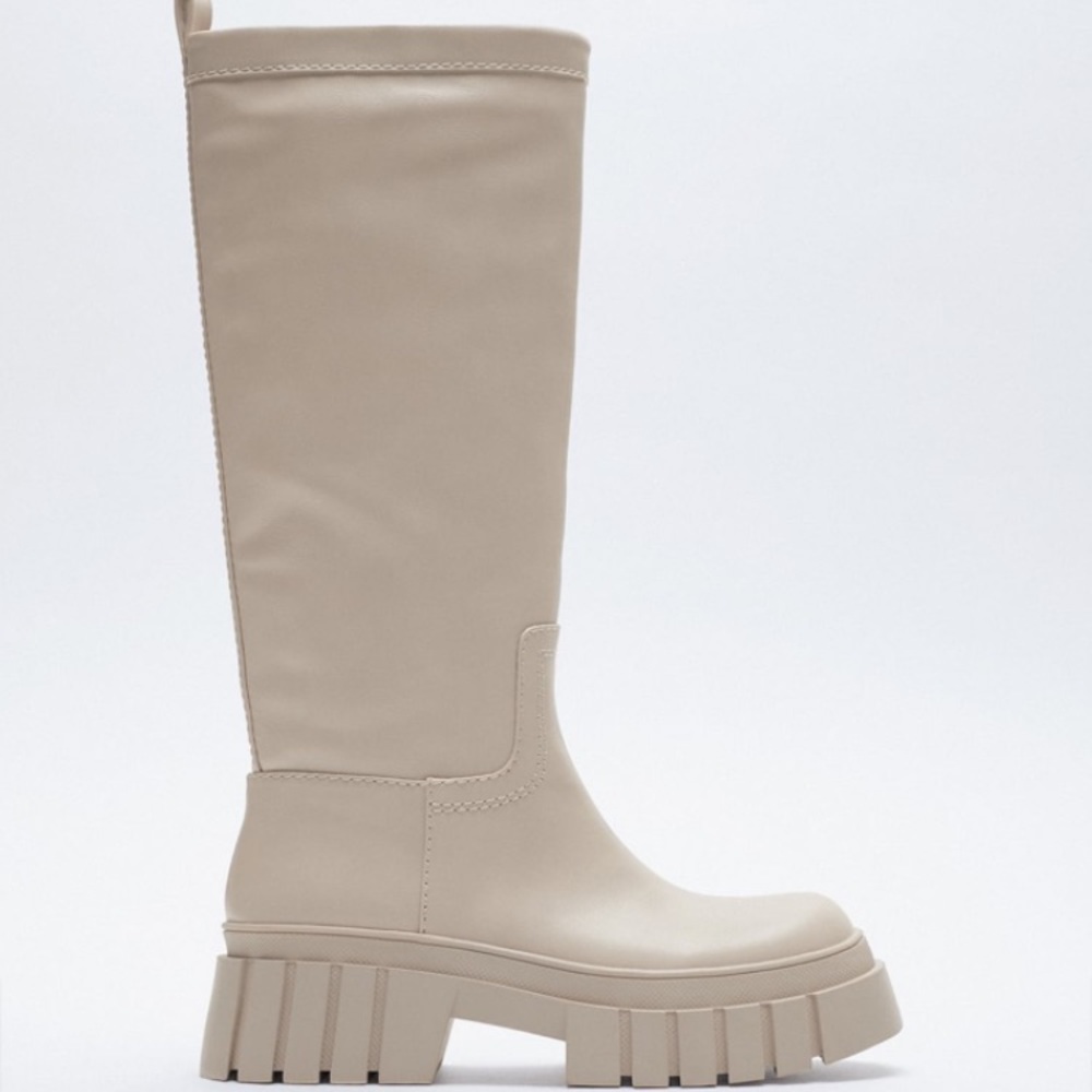 🍁🍂HP🍂🍁 𝐋𝐀𝐒𝐓 𝗡𝗪𝗧 𝗭𝗮𝗿𝗮 • High Shaft Treaded Sole Boots - Picture 14 of 16